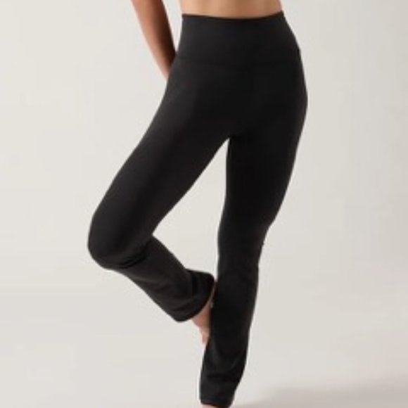 Athleta Pants - Athleta Elation Straight Leg Leggings (Black, Size Small)